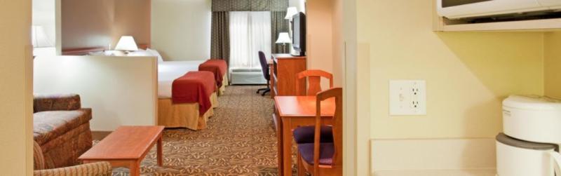 Holiday Inn Express Hotel & Suites Columbus By Ihg Buitenkant foto