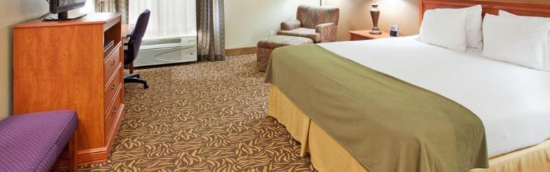Holiday Inn Express Hotel & Suites Columbus By Ihg Buitenkant foto